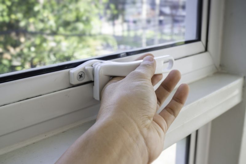 Window Crank Replacement in Kansas City, KS